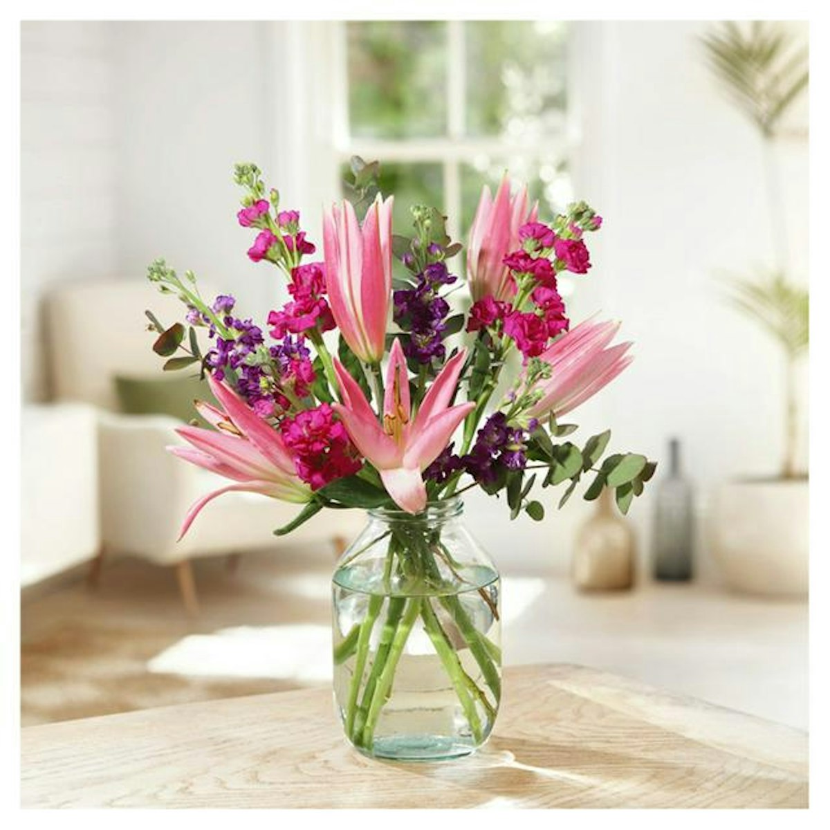 Order flowers to your door with Sainsbury’s delivery